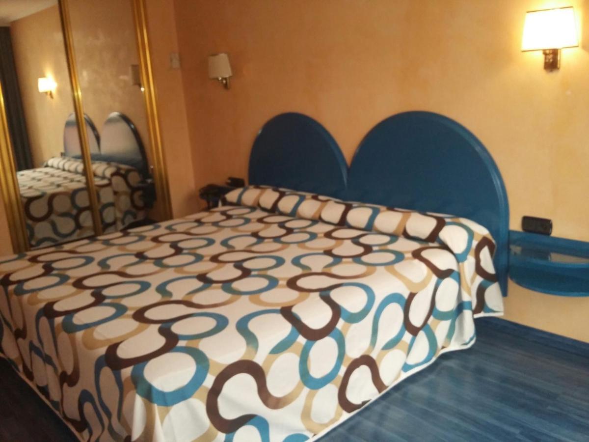 Hotel Villapaloma La Virgen del Camino Εξωτερικό φωτογραφία